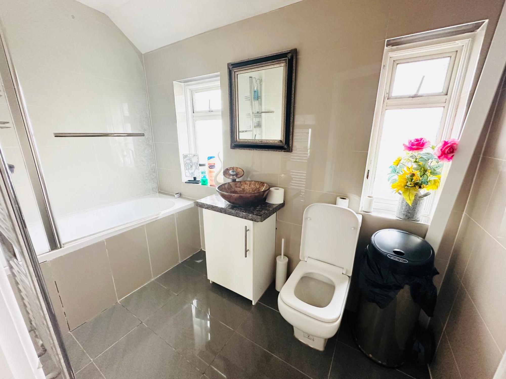 Beautiful Home In London With Easy Access To Central London Sutton  Extérieur photo