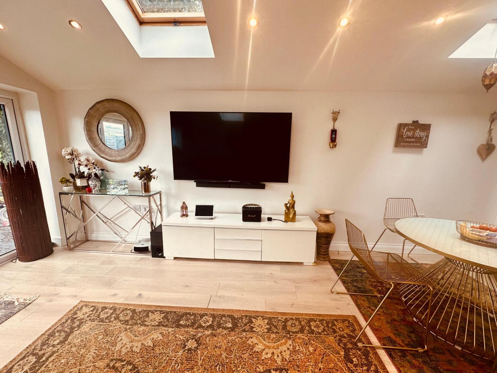 Beautiful Home In London With Easy Access To Central London Sutton  Extérieur photo